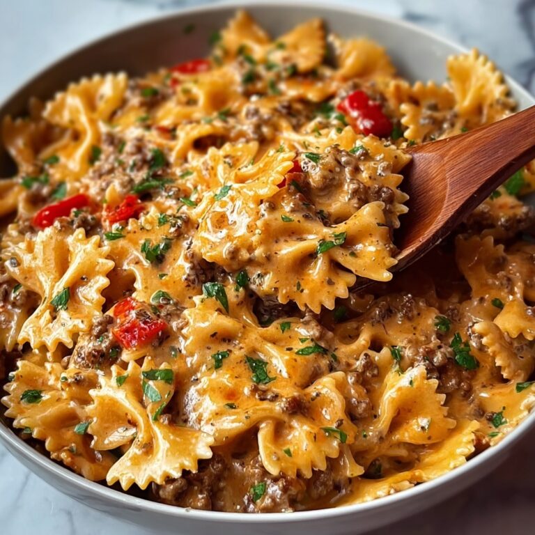 Red Pepper Chicken Bowties in Garlic Cream Recipe