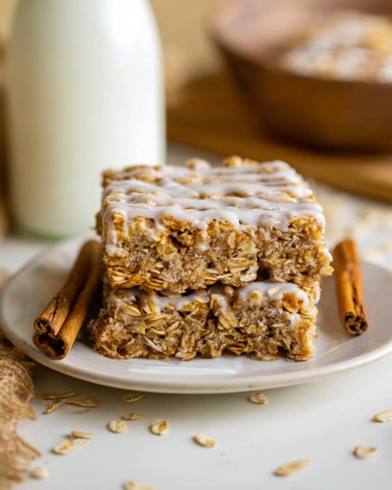 Cinnamon Roll Oatmeal Bake Recipe